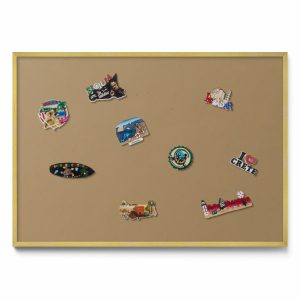 Tablica magnetyczna na magnesy, ciemnożółty, złota rama, 100×70, Tulup 800432 Tablica magnetyczna na magnesy, ciemnożółty, złota rama, 100×70, Tulup 800432