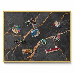 Tablica magnetyczna na ścianę, ciemny marmur, złota rama, 80×60, Tulup 800486 Tablica magnetyczna na ścianę, ciemny marmur, złota rama, 80×60, Tulup 800486