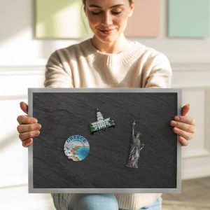 Tablica magnetyczna na ścianę, kamienna ściany, srebrna rama, 50×50, Tulup 800534 Tablica magnetyczna na ścianę, kamienna ściany, srebrna rama, 50×50, Tulup 800534