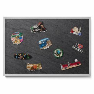 Tablica magnetyczna na ścianę, kamienna ściany, srebrna rama, 60×40, Tulup 800407 Tablica magnetyczna na ścianę, kamienna ściany, srebrna rama, 60×40, Tulup 800407